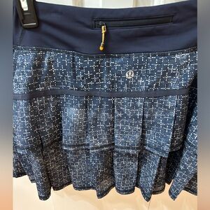 Lululemon Navy and White Skort
